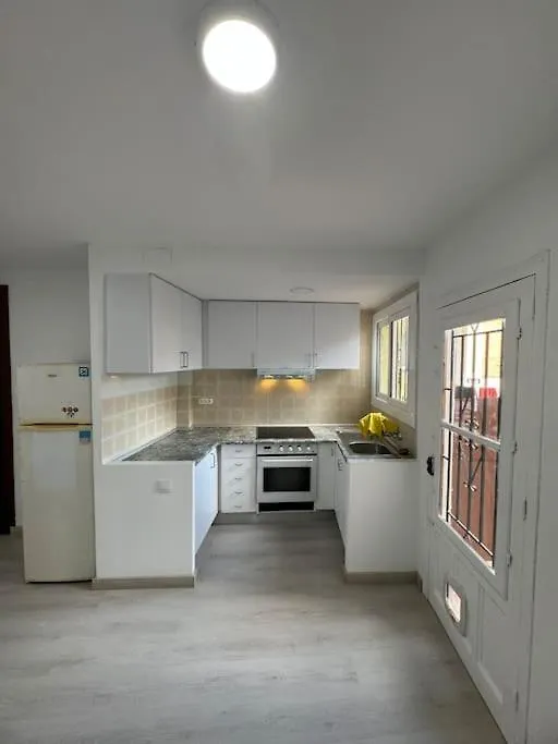 Apartamento Renovado Con Patio Barcelona